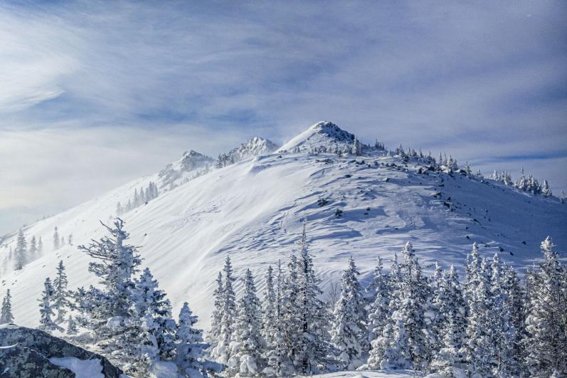 Хребет Сука на лыжах