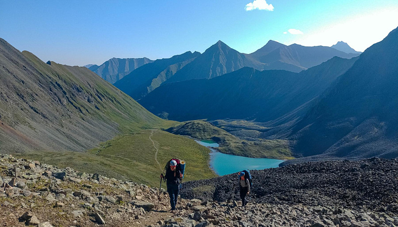 Шумакский перевал, озеро Ногон-Нур